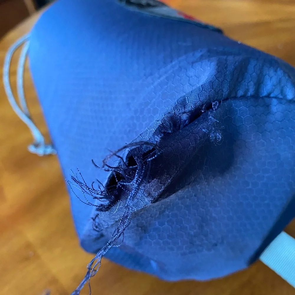 Grand Trunk Blue inflatable Travel Pillow